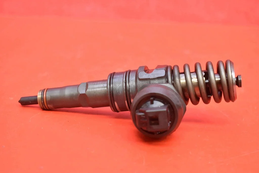 Pumpe-Düse 038130073AG für VW Touran 1.9 TDI image 7