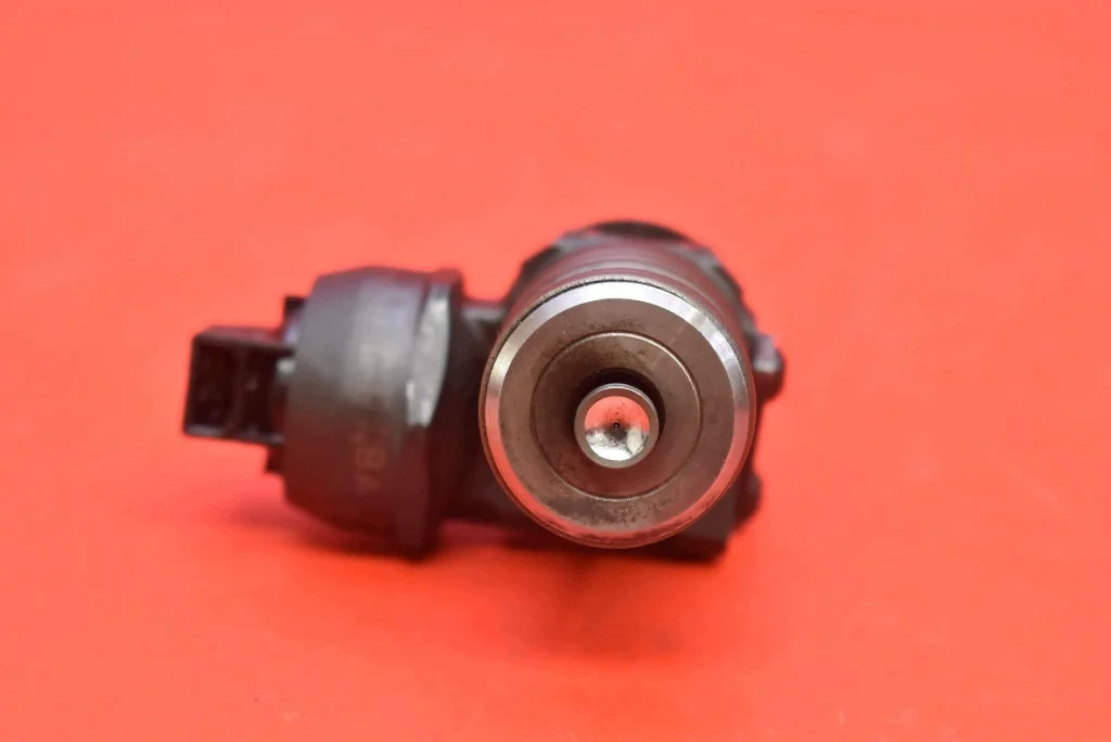 Pumpe-Düse 038130073AG für VW Touran 1.9 TDI image 8