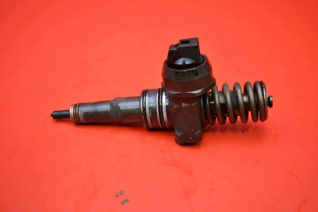 Inyector Bomba 038130073AG VW Touran 1.9 TDI image 3