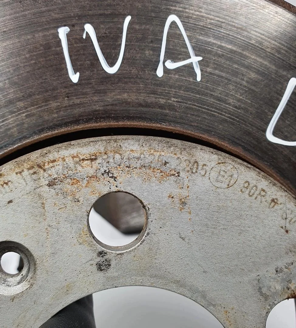 Disques de frein avant VW Golf IV 90R-01194 image 5
