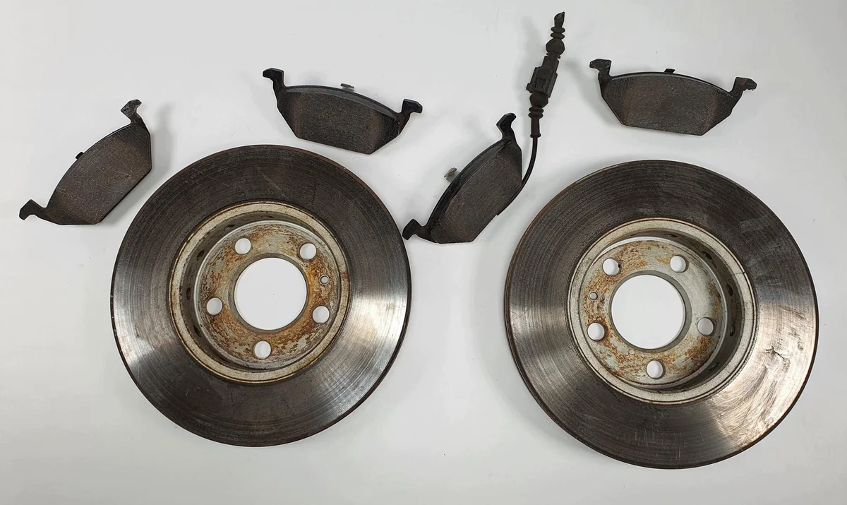 Disques de frein avant VW Golf IV 90R-01194 image 7