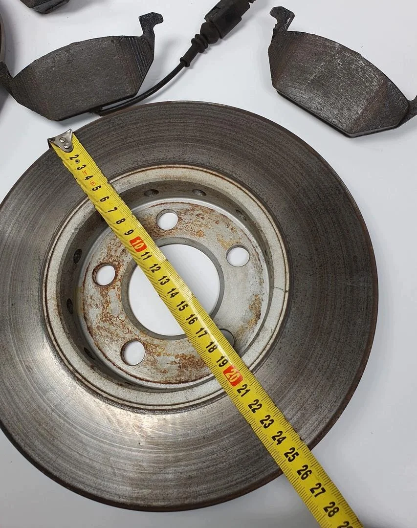 Disques de frein avant VW Golf IV 90R-01194 image 8