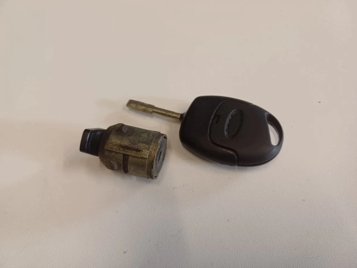 Tankklappendeckel Schloss Ford Fiesta Mk6 Fusion