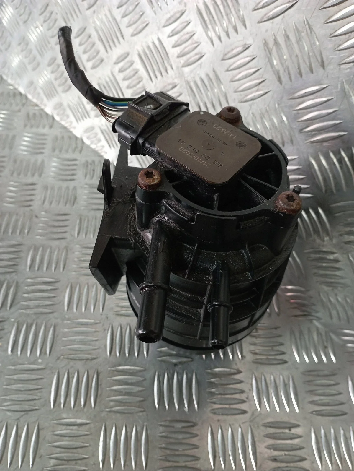 Opel 84182900 Gehäuse Kraftstofffilter Gebraucht image 4