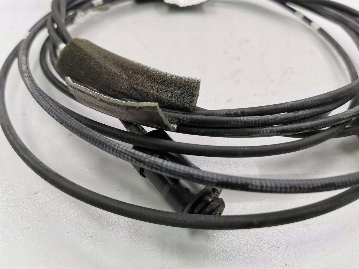 Cable apertura tapa combustible Honda CR-V II image 4