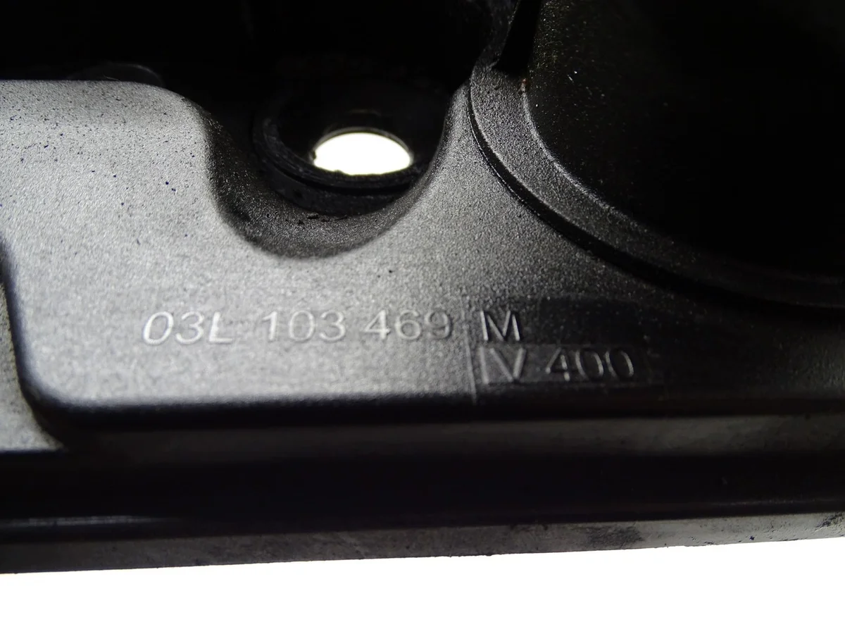 Couvre-culasse Audi A4 S4 B8 8K 2015 image 4