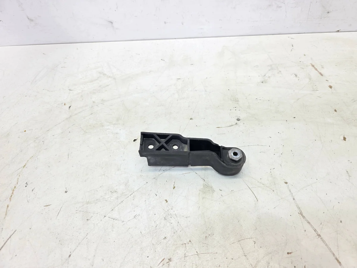 Stöd för stötfångare Audi A6 C6 4F0807771 image 3