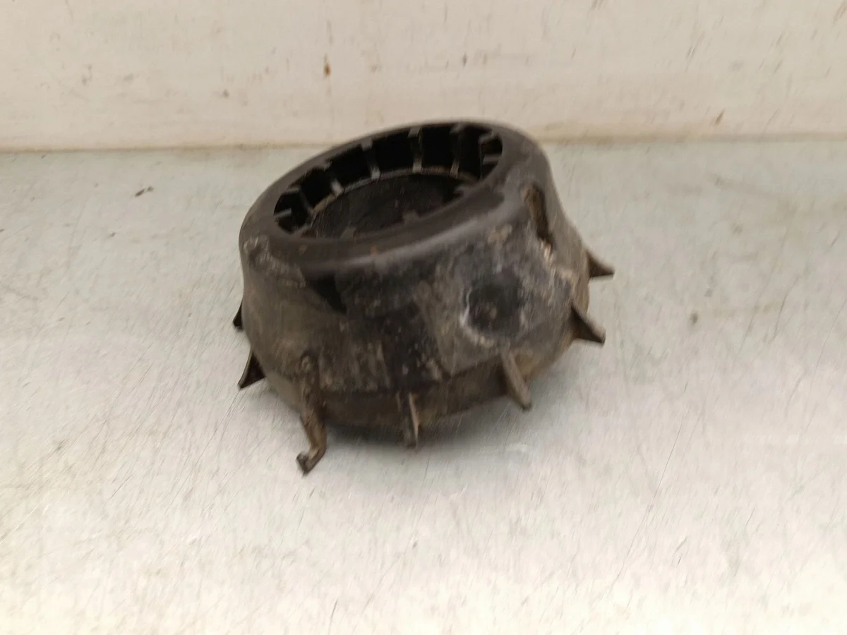 Porsche Panamera 971 Support ressort avant image 3