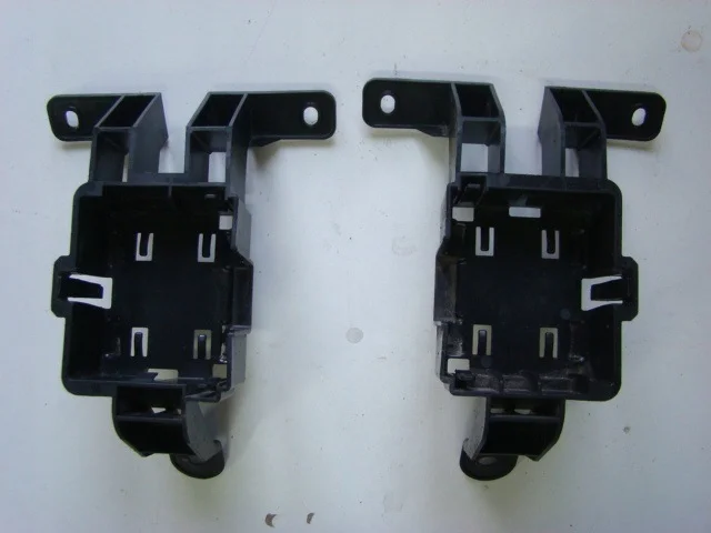 VW Tiguan II fäste radar 5NA907907 5NA907908