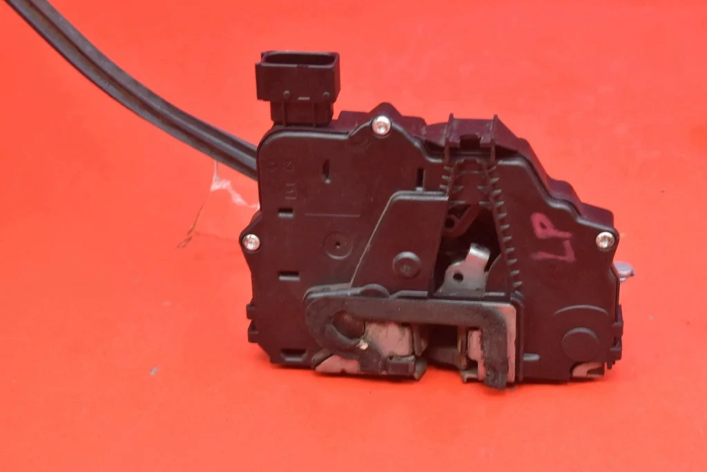 Schloss vorne links Fiat Ducato 3 III 06-14 image 6