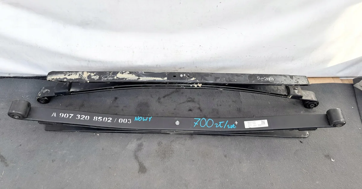 Mola Mercedes-Benz A9073208502 Usada