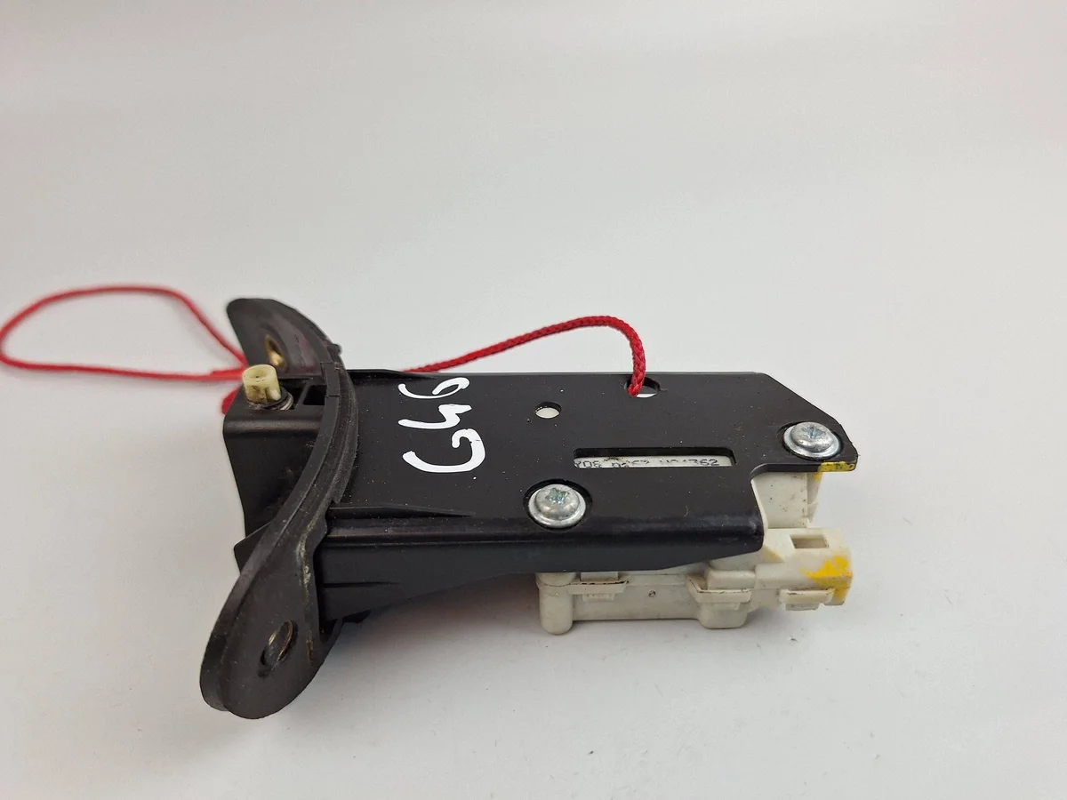 Serrure trappe carburant Maserati GranCabrio M145 image 4