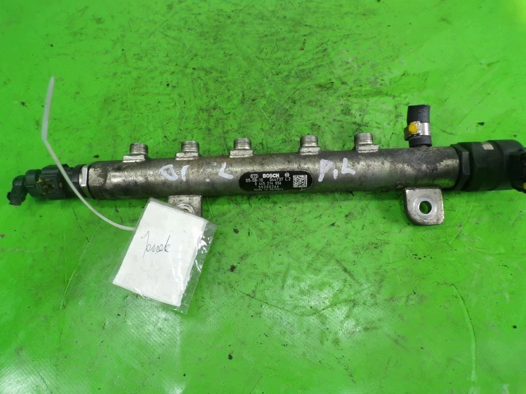 Opel Astra III H 1,9CDTI Z19DT 120KM Einspritzleiste image 3