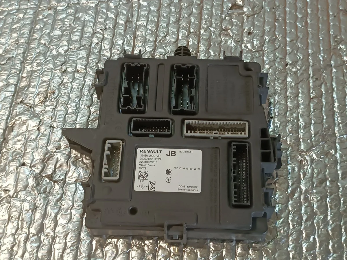 2021 Renault Captur ECU 284b13925r