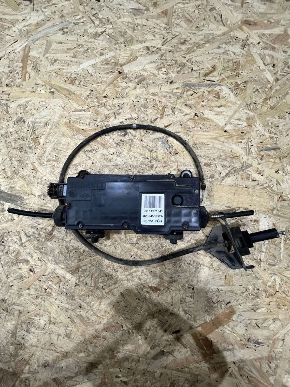 Frein à main électrique Renault Scenic II MM_8200450852A