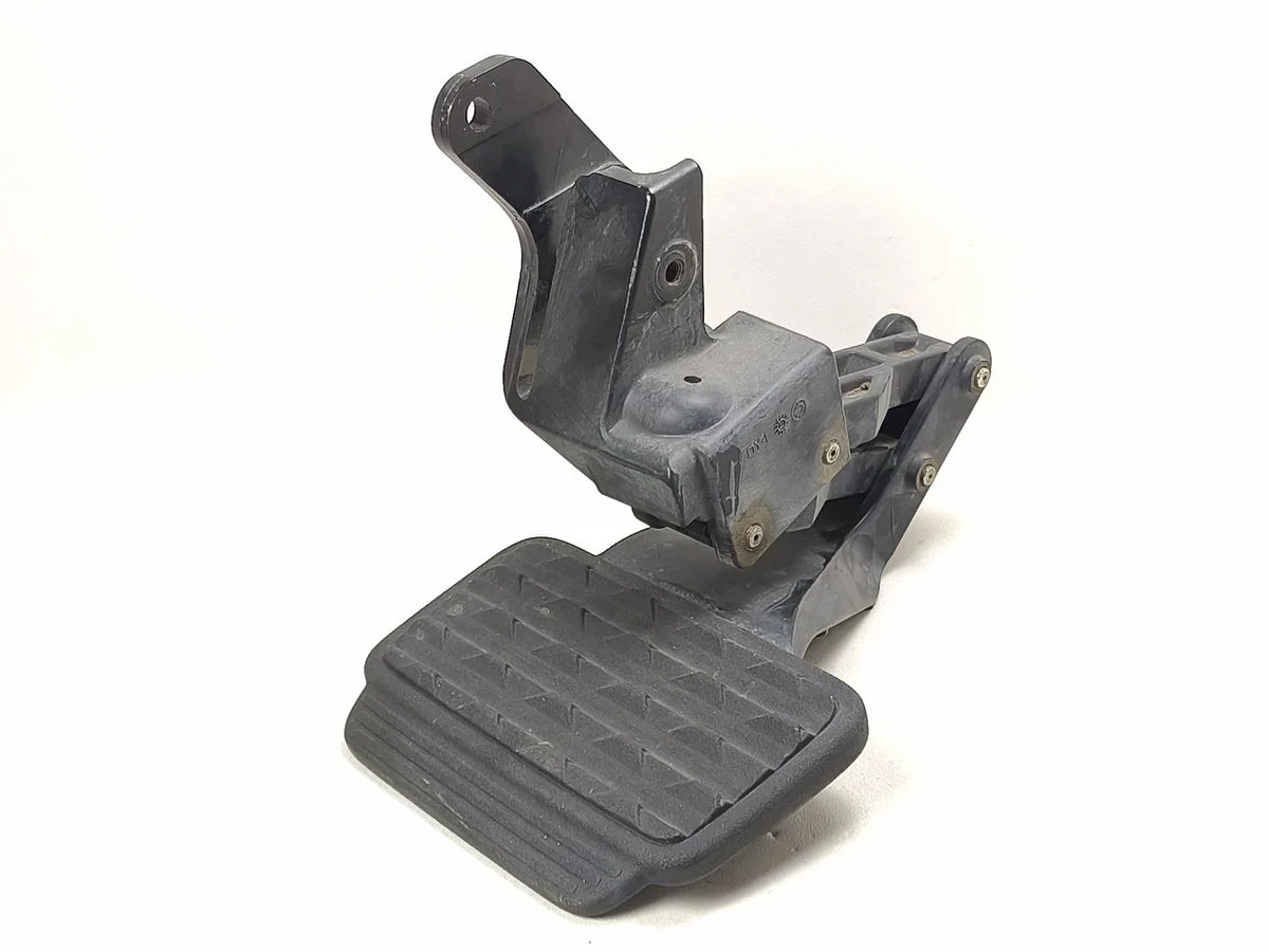 RAM Pickup Rear Bed Step 1500 2018- Used