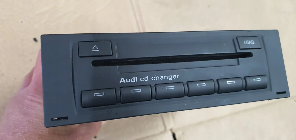 Used CD Changer 8E0035111 for Audi A4 B7