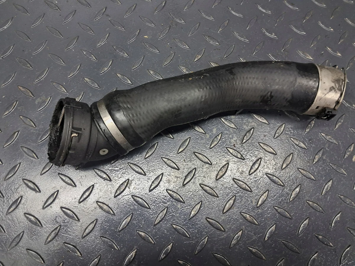 Tubo de aire BMW 7 803 747 usado image 3