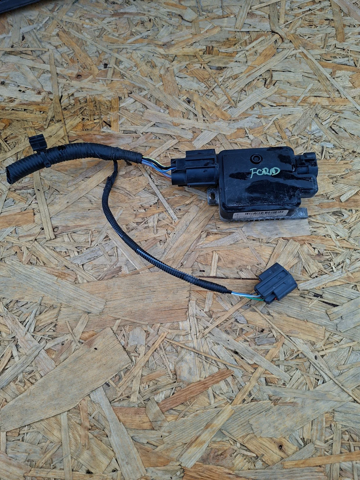 Módulo Ventilador Ford 940002906 FA Usado image 3