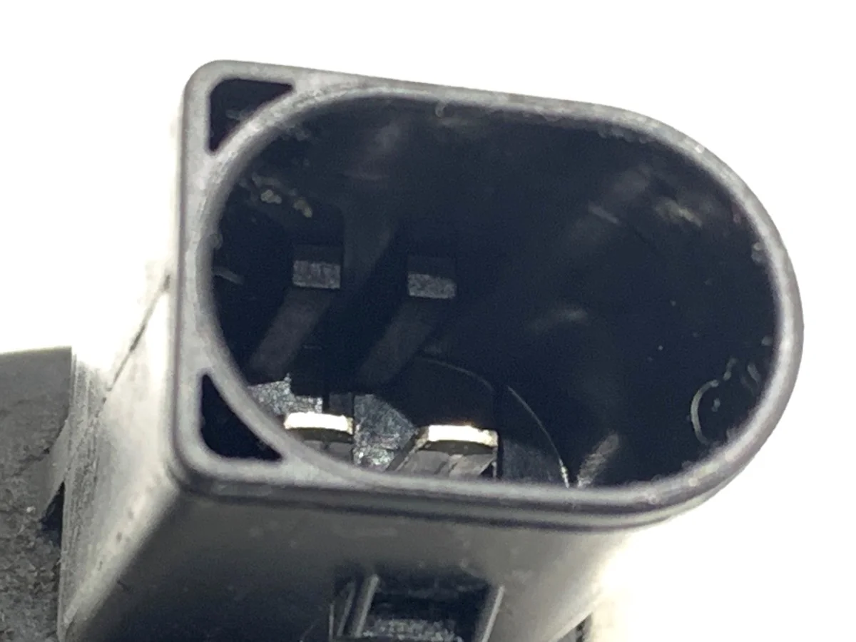 Régulateur de pression carburant VW Golf VII image 3