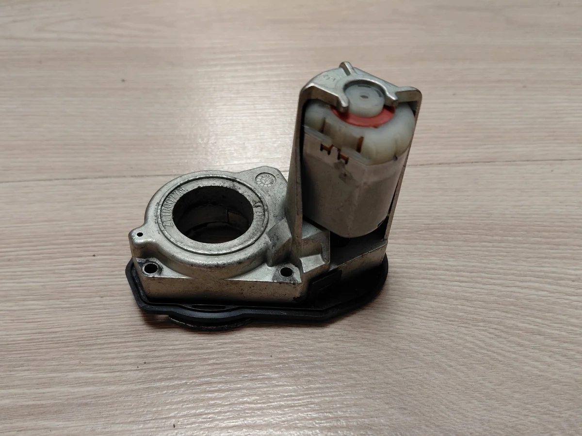Audi A4 B8 A5 LIFT spegelmotor vänster image 3