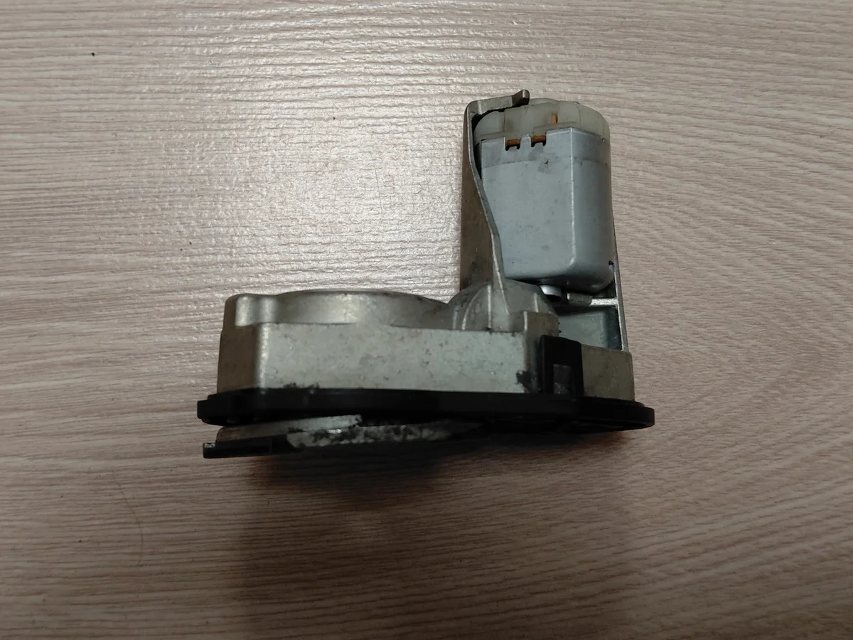 Audi A4 B8 A5 LIFT spegelmotor vänster image 4