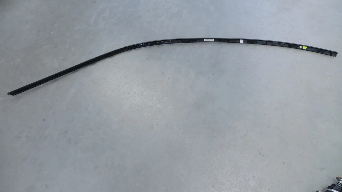Dachleiste rechts BMW G30 M-Paket Carbonschwarz image 6