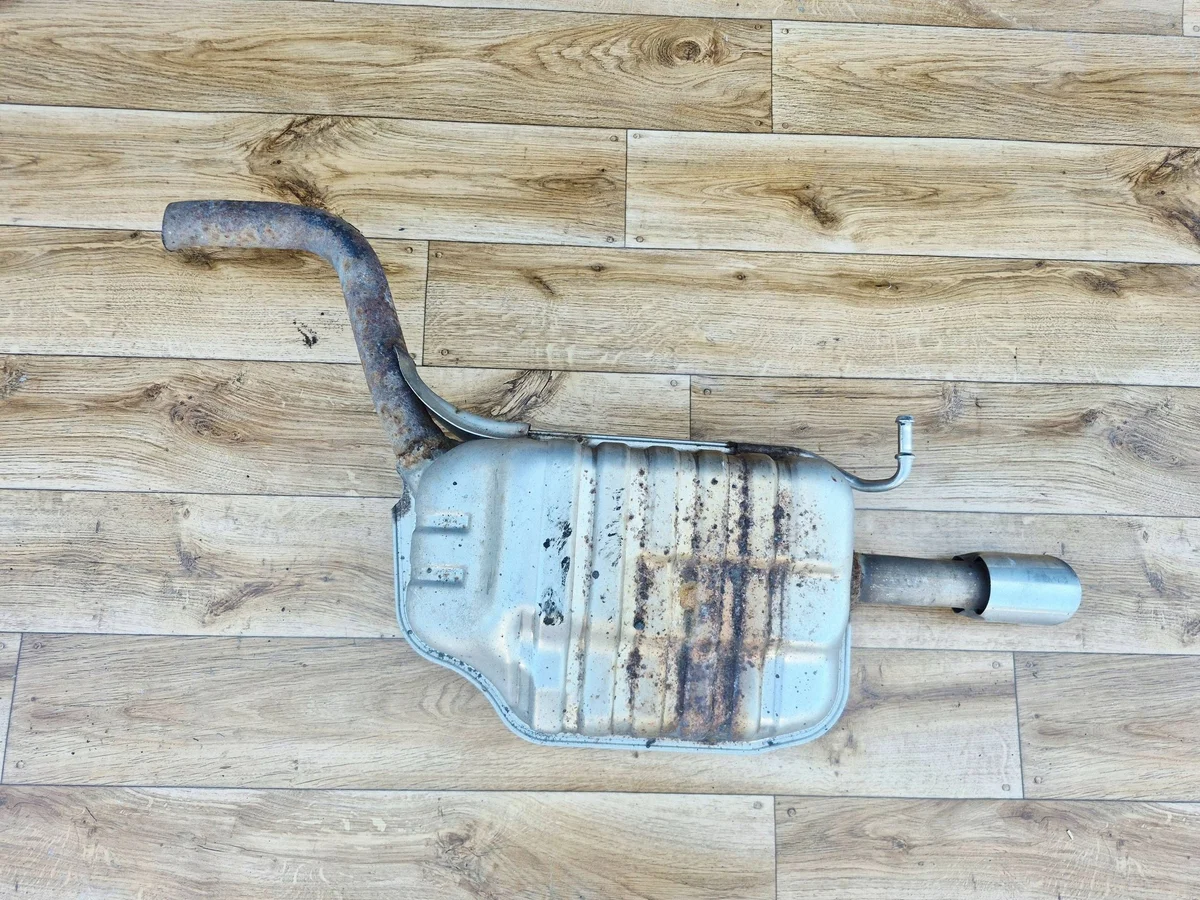 Audi A4 S4 B7 Exhaust Muffler 3.2 FSI 8E0253611