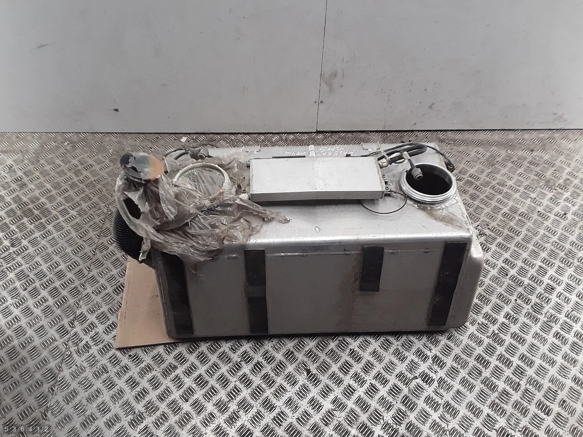 Maserati 4200 GT 2003 Tanque de Combustible AM-536412