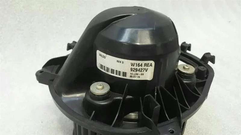 Värmefläkt bak Mercedes ML W164 OM642 image 4
