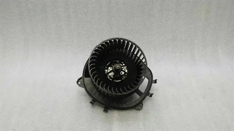 Värmefläkt bak Mercedes ML W164 OM642 image 5