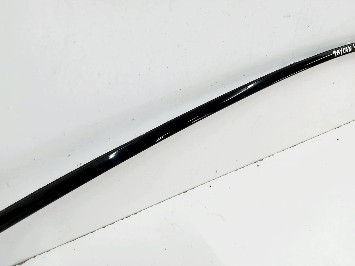 Porsche Taycan 9J1 20r. Joint de toit droit image 3
