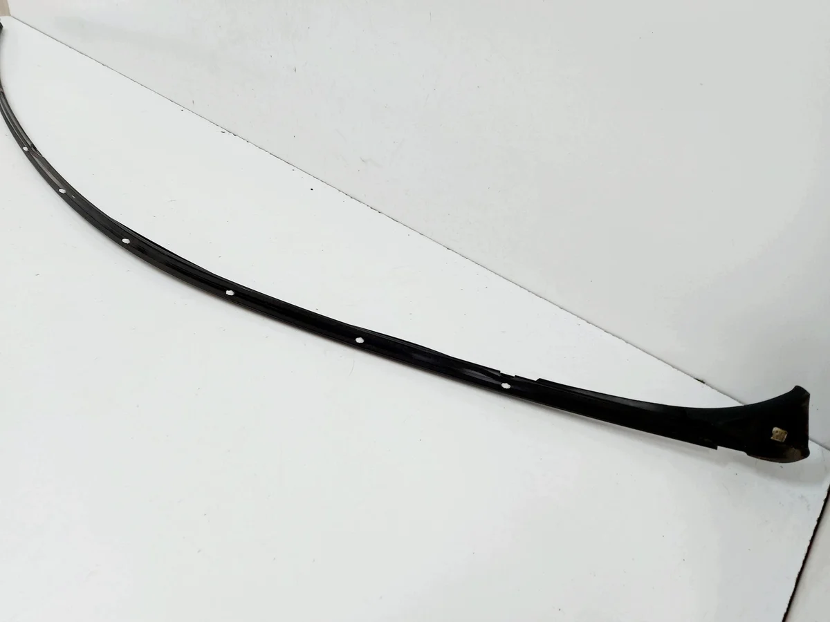 Porsche Taycan 9J1 20r. Joint de toit droit image 9