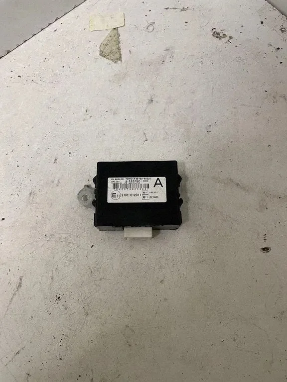 Module immobiliseur Toyota Land Cruiser J120