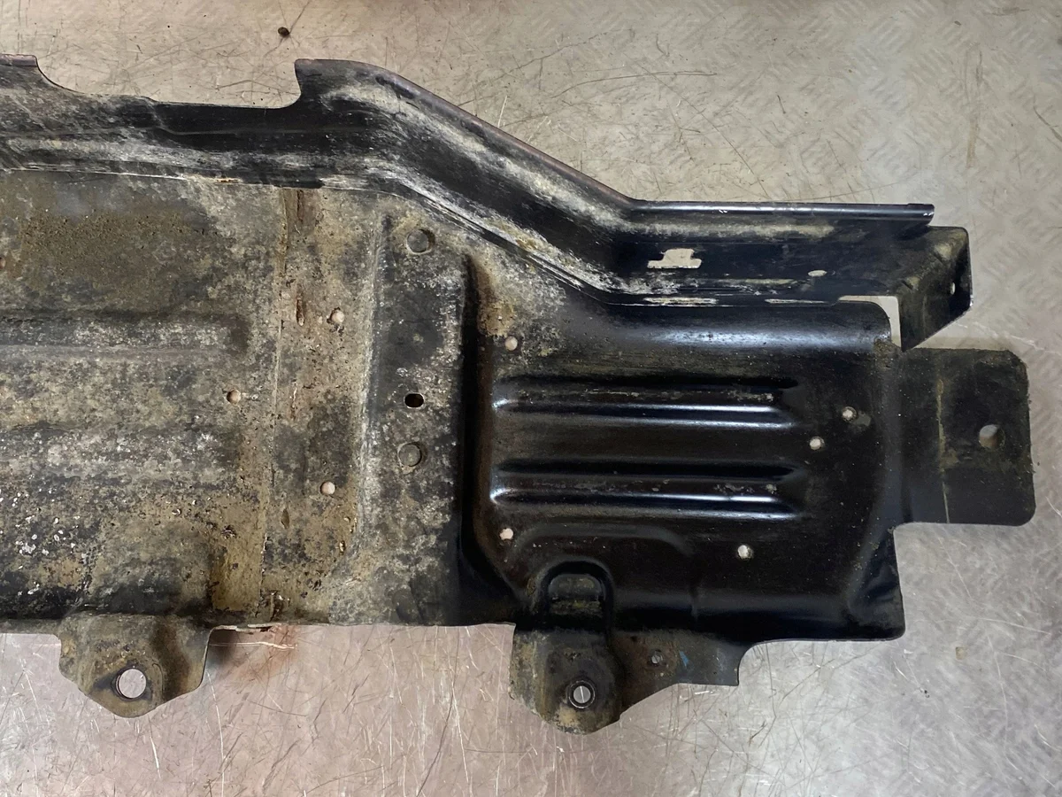 2021 Jeep Wrangler Proteção Tanque Combustível image 5