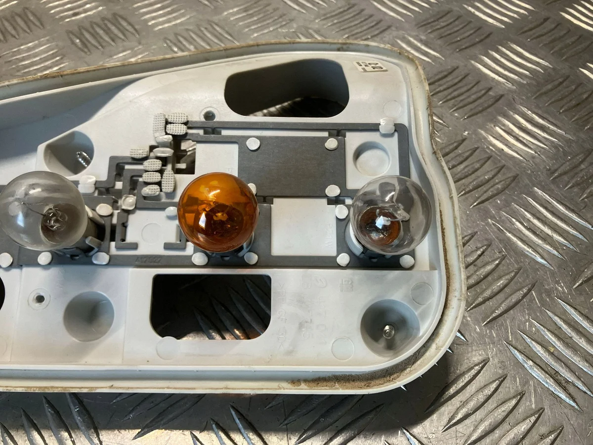 Opel Astra H Rückleuchten Einsatz Links 417045 image 3