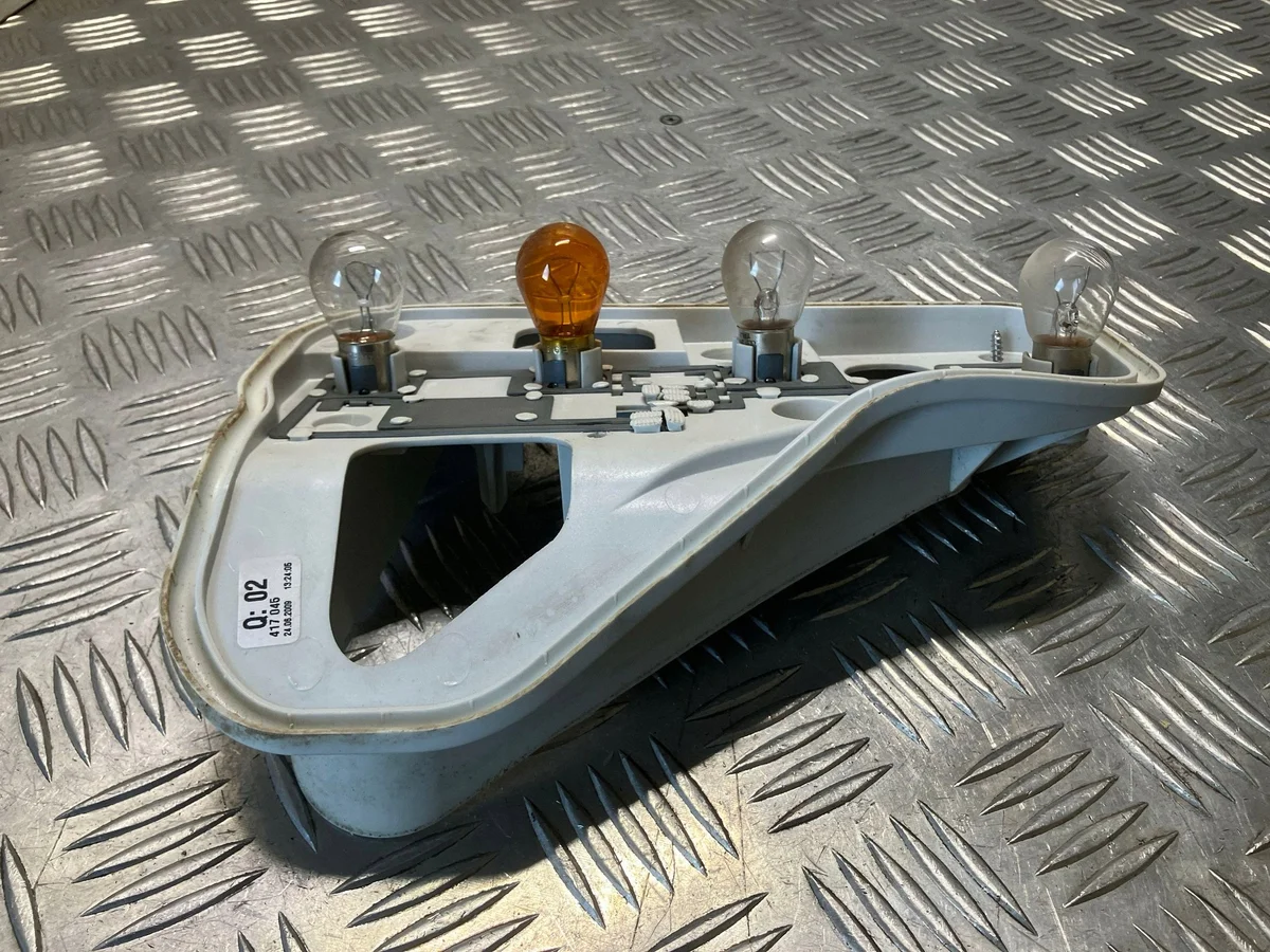 Opel Astra H Rückleuchten Einsatz Links 417045 image 4