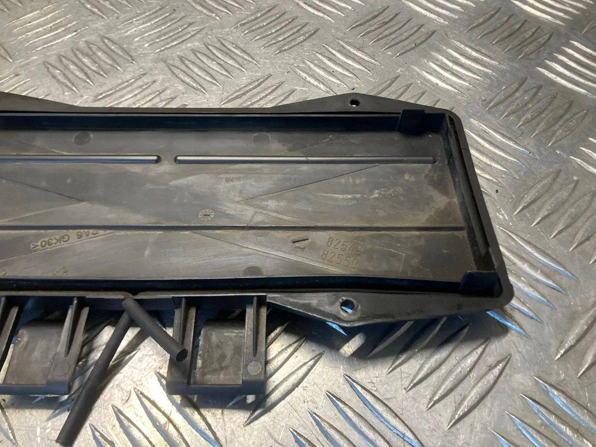Volvo V70 2002 Kabinenfiltergehäuse ERN91757 image 3