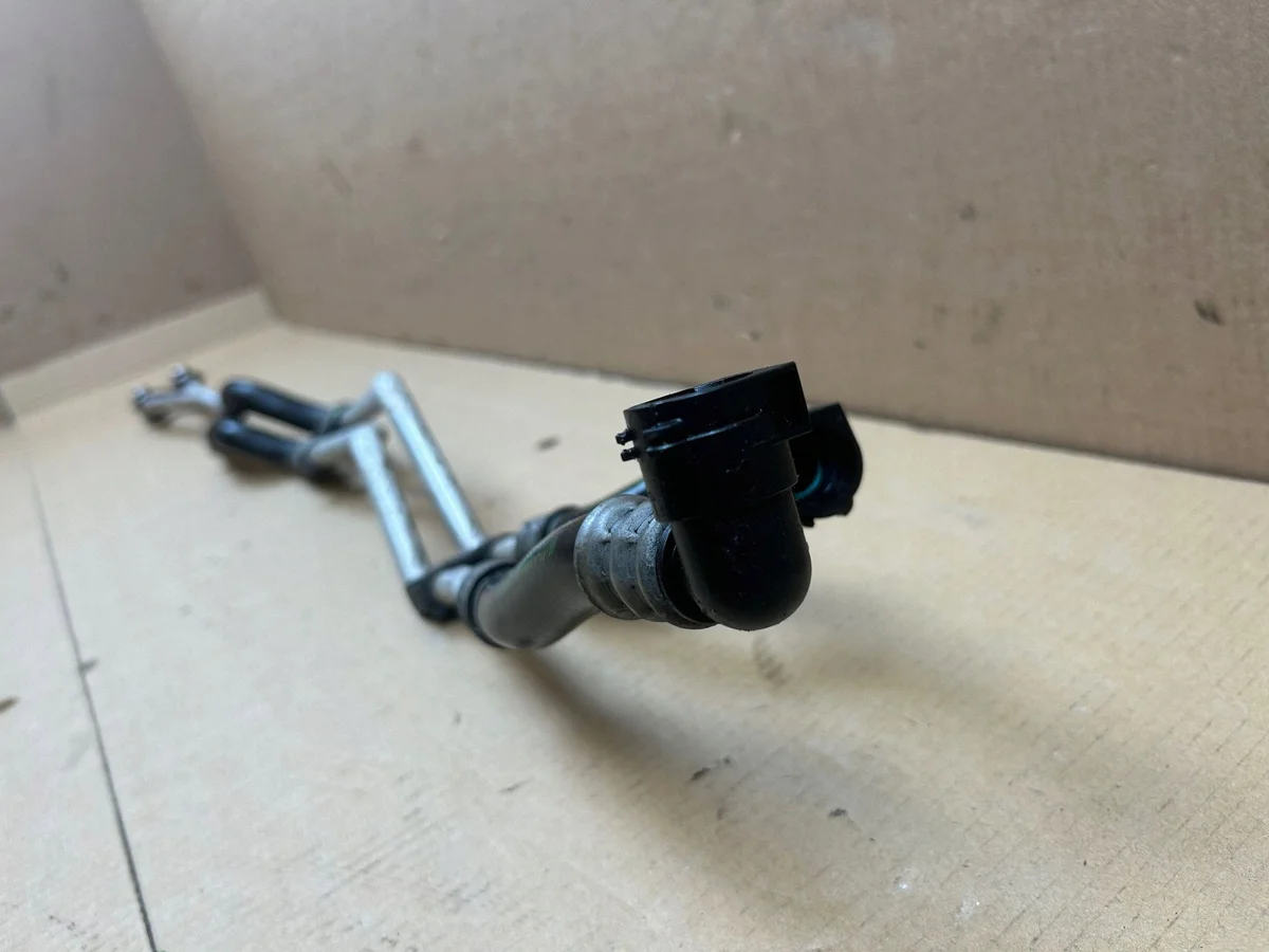 BMW 5 F10 F11 7593142 Ölkühlerschlauch image 3