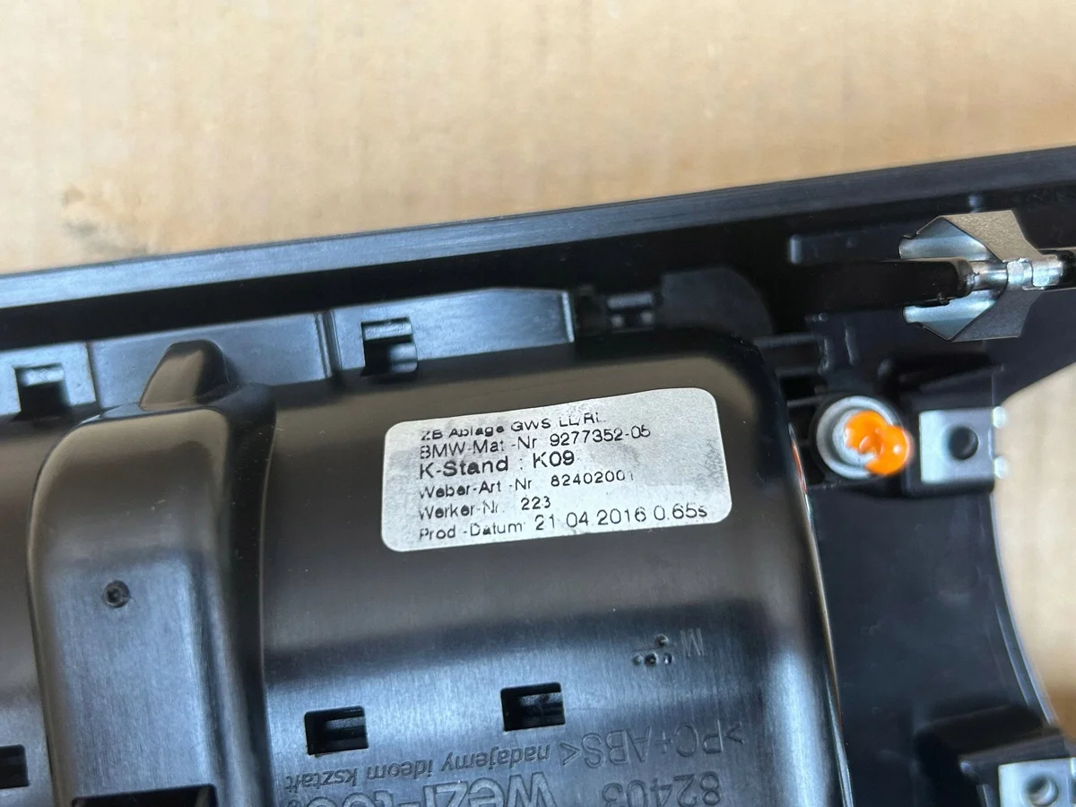 BMW 5 F10 F11 Vaihdekepin kehys 9206371 image 8