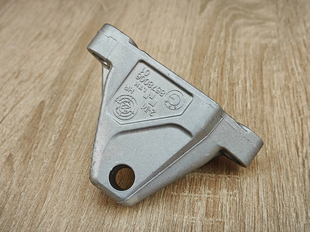 Support pompe à carburant BMW 7 G11 G12 8578006 image 3