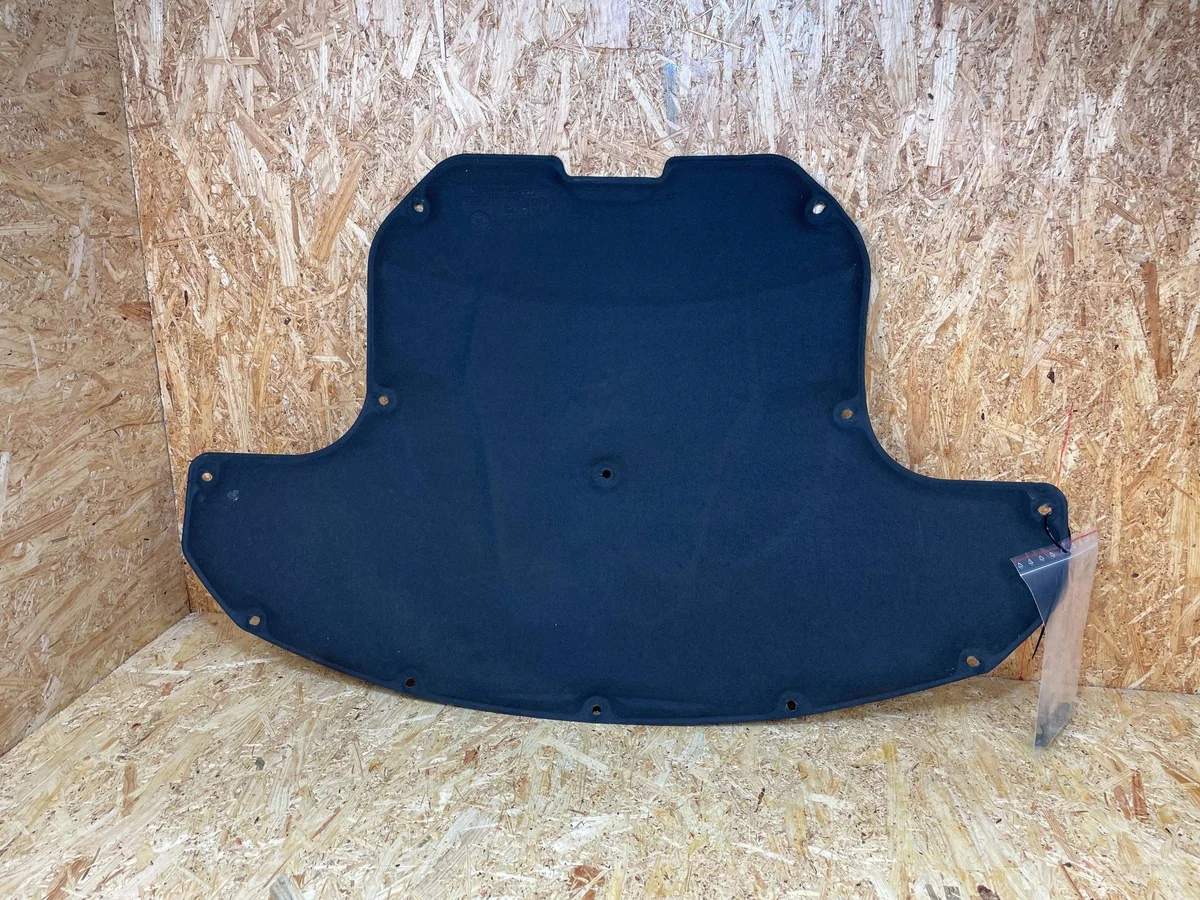 Isolation Capot Moteur Mercedes W213 A2136820026