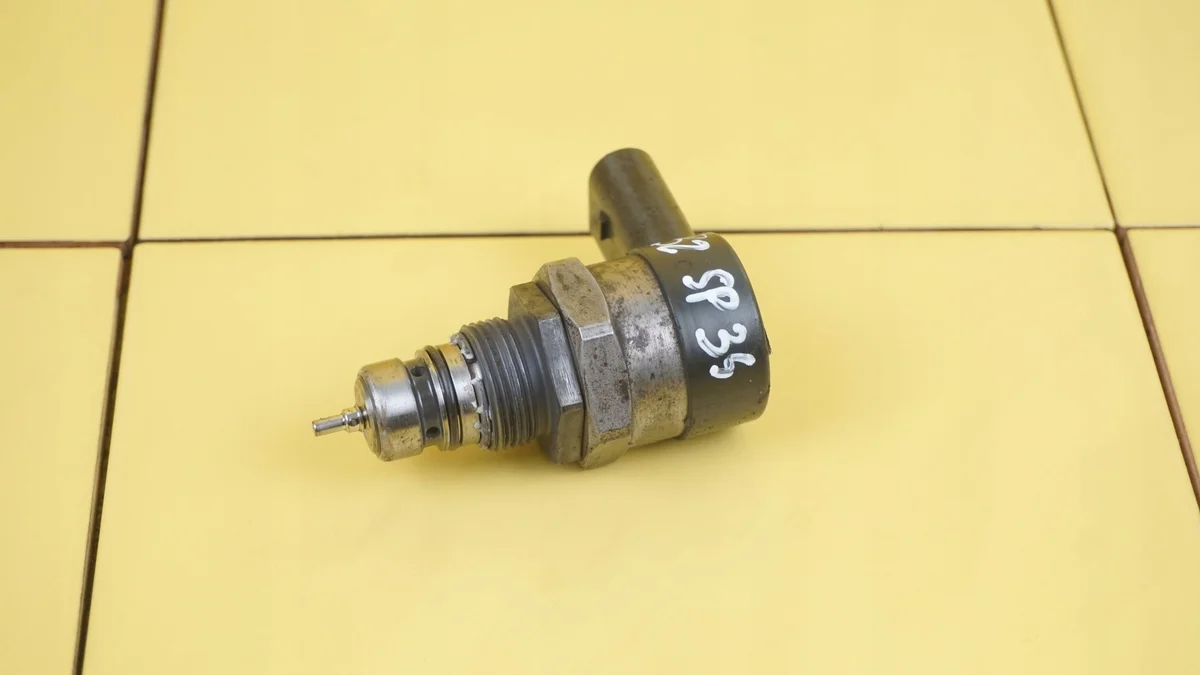 MERCEDES ML W164 3.0 CDI Kraftstoffdruckventil image 3