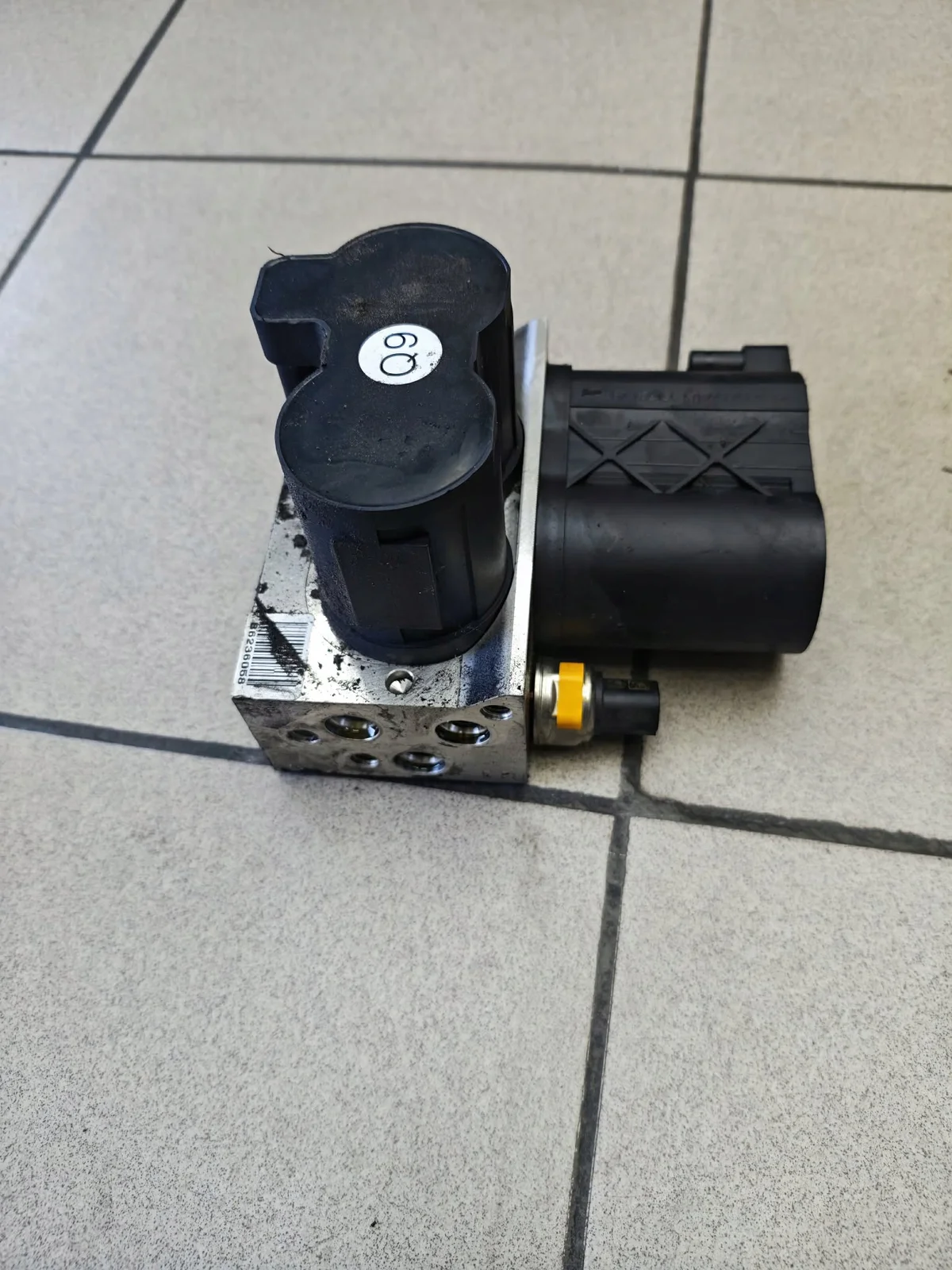 Válvula Suspensão Mercedes-Benz A2213200358