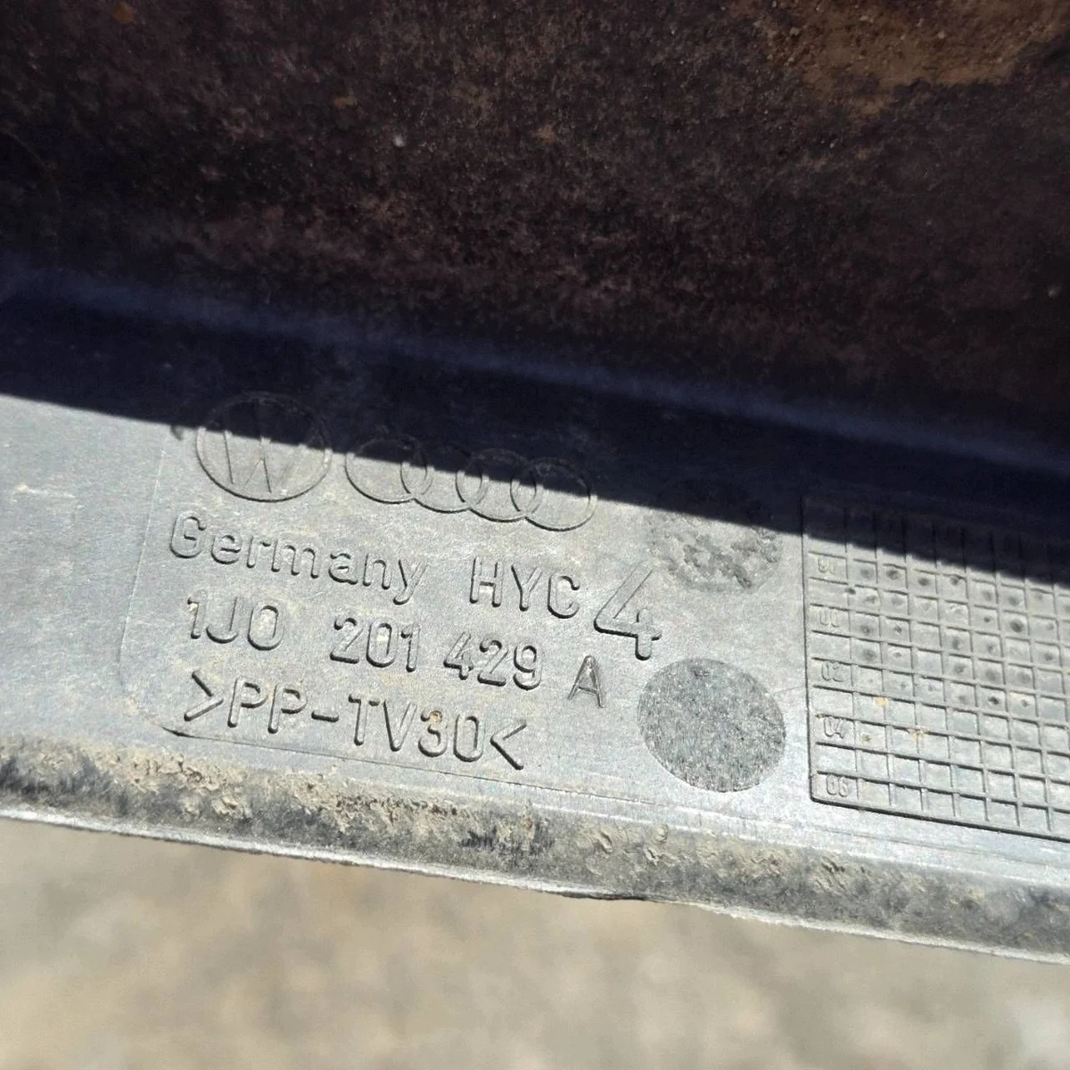BOSCH 1J0201429 Couvercle réservoir VW Bora image 3