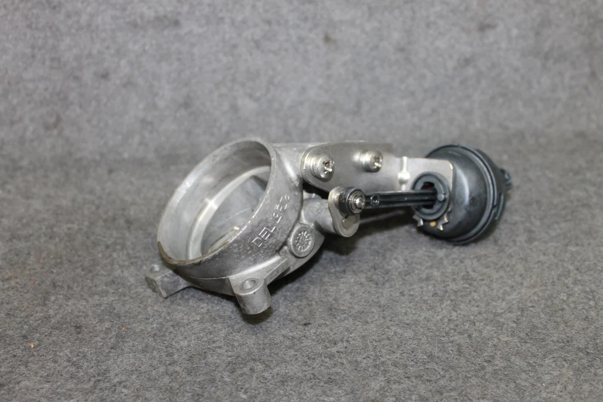 BMW F10 F01 F15 gasspjäll 8506398
