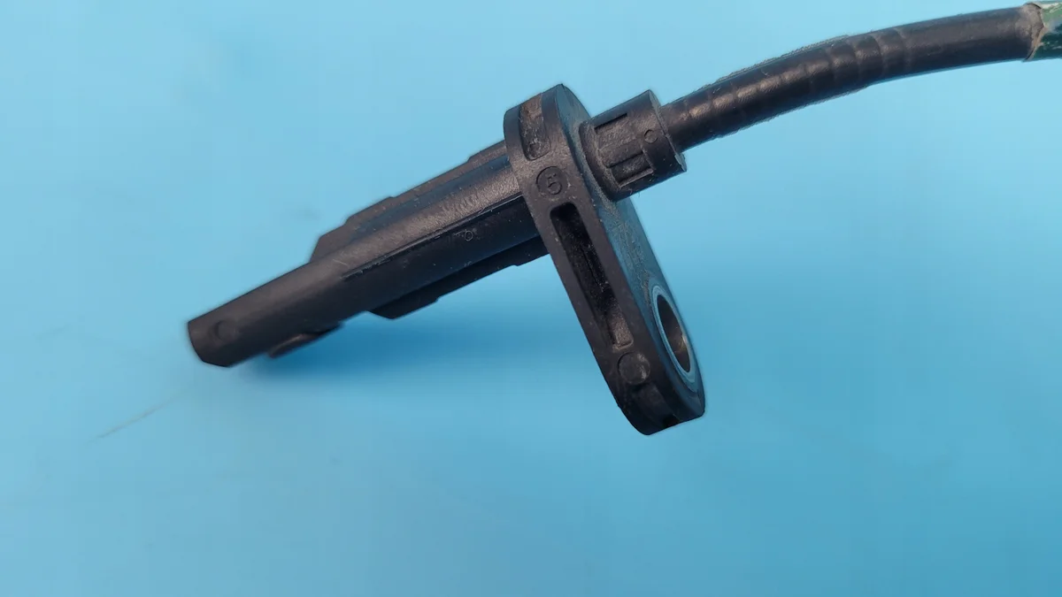 Chery Omoda 5 24r Kabelbaum ABS Sensor Links image 3