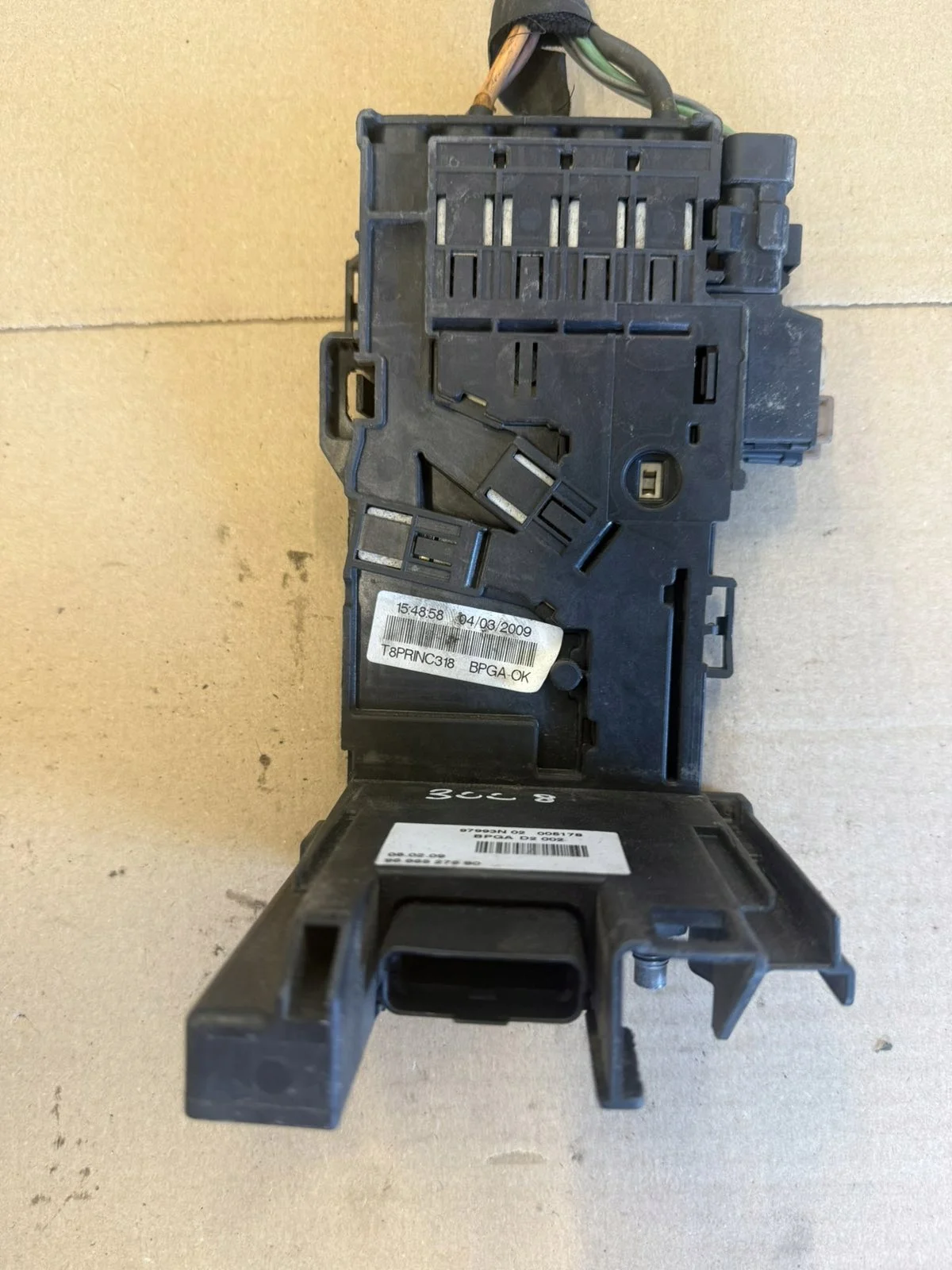 Módulo de Tensão Bateria Peugeot 3008 28217166 image 3