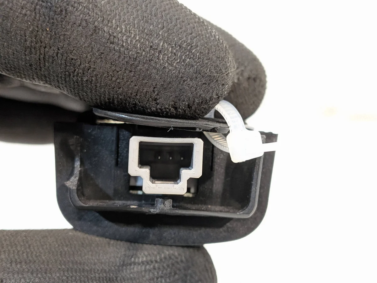 Used Toyota Highlander XU70 Rain Sensor VLO38518 image 3