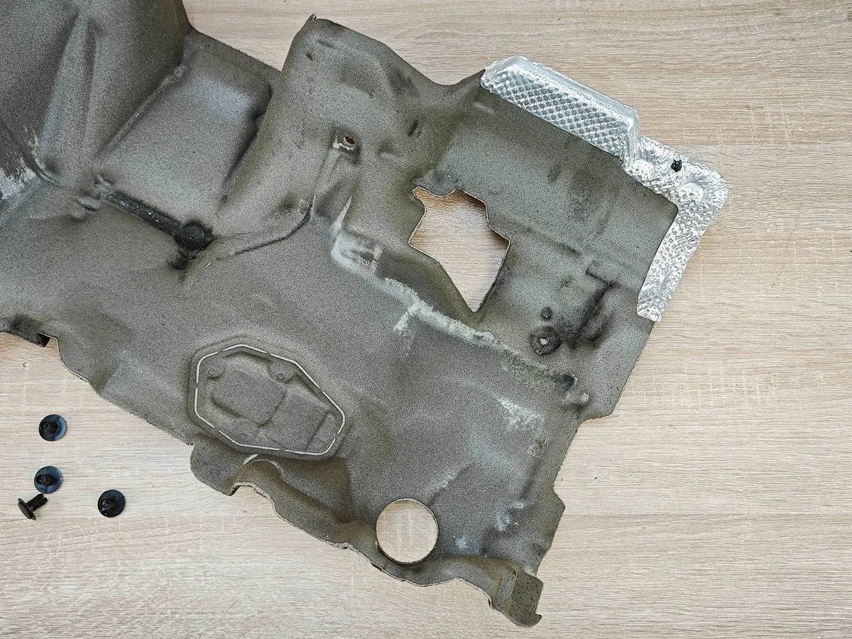 BMW 8580091 Isolatore Coppa Olio Usato image 6
